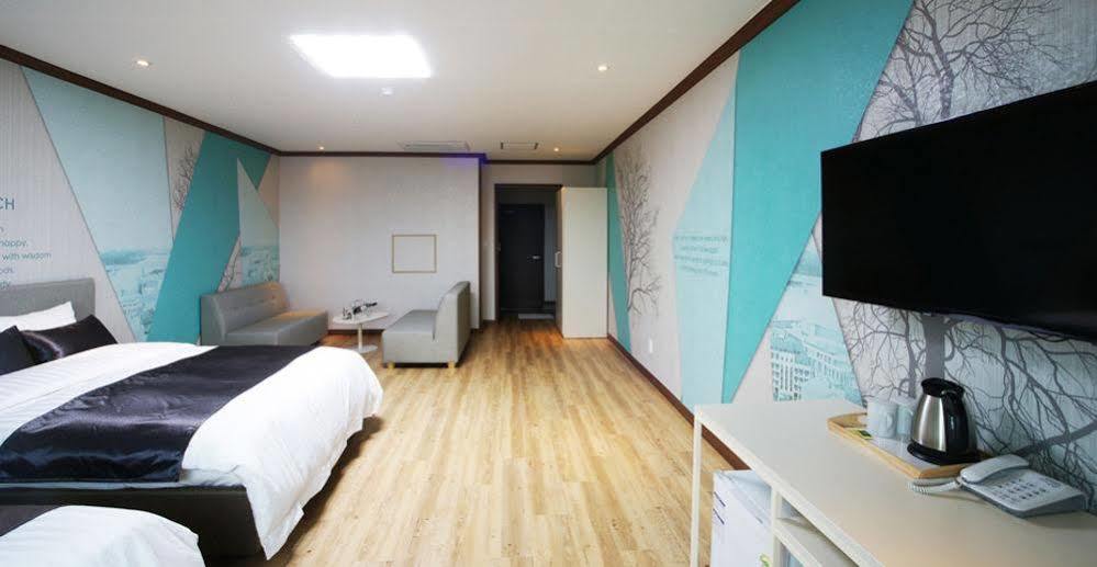 Seongsan Aqua Beach Hotel Seogwipo Extérieur photo