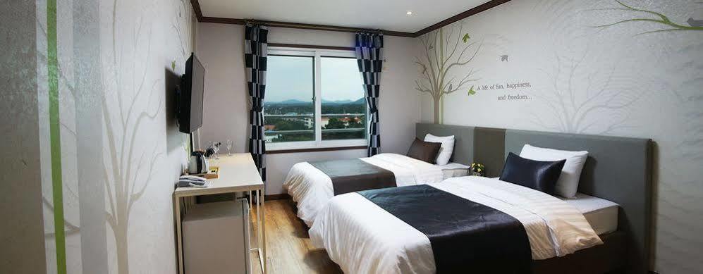 Seongsan Aqua Beach Hotel Seogwipo Extérieur photo