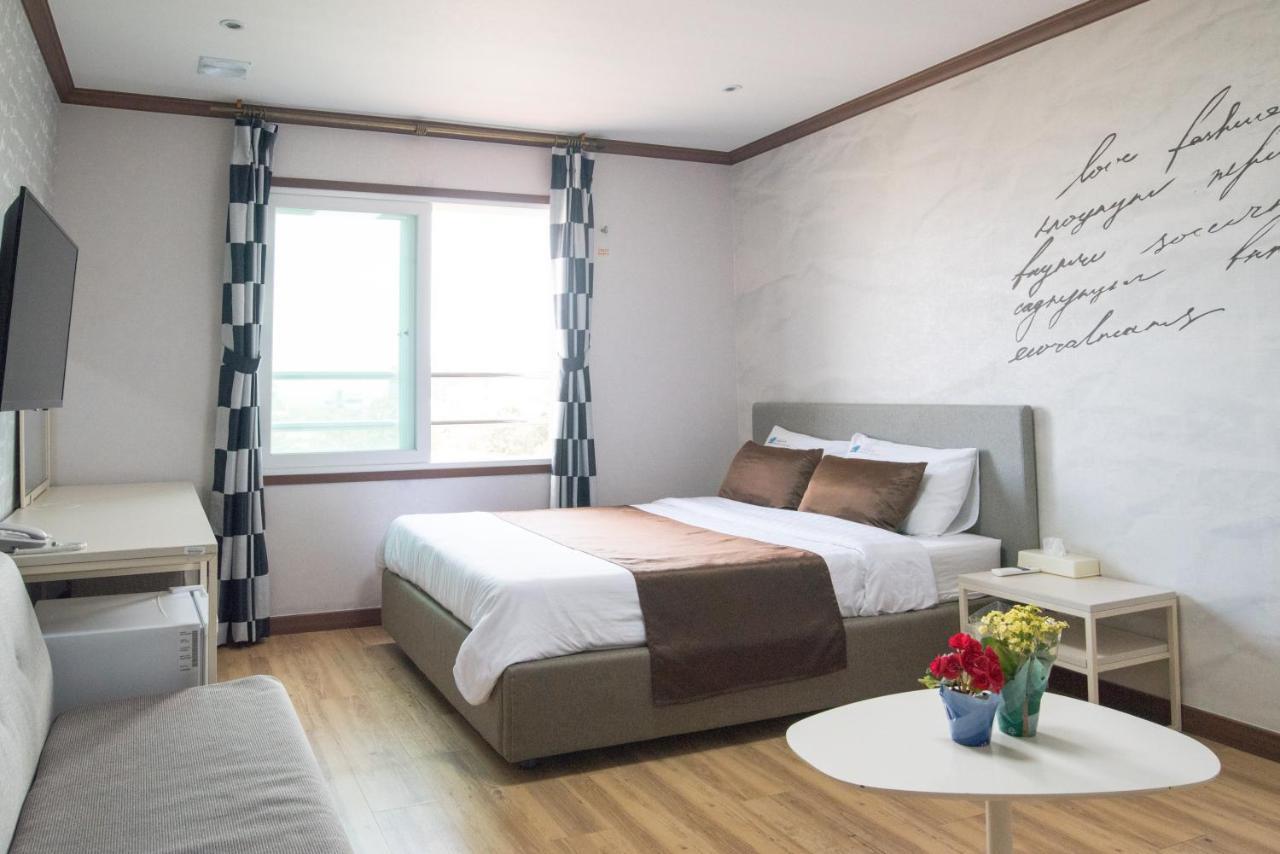 Seongsan Aqua Beach Hotel Seogwipo Extérieur photo
